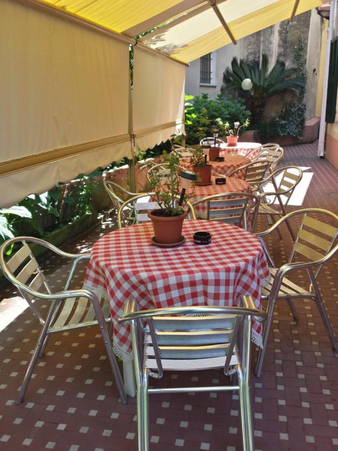 Hotel Triestina Noli Exteriör bild